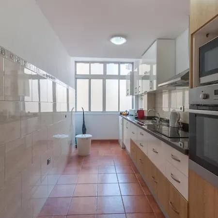Apartment Spacious In A Residential Area