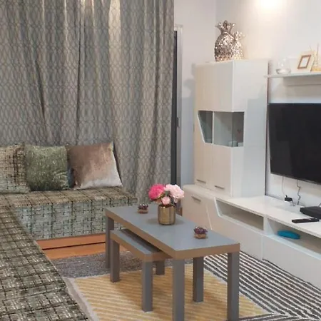 Apartment Spacious In A Residential Area
